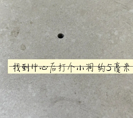 长岭瓷砖空鼓维修公司专业解答在瓷砖铺贴过程中，如果砂料搅拌不均匀，将会带来以下问题
